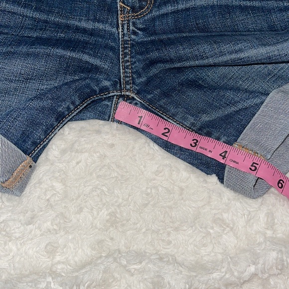 GAP 1969 SEXY BOYFRIEND SHORTS size 24 in Fleut Wash slightly distressed. EUC - Picture 13 of 14